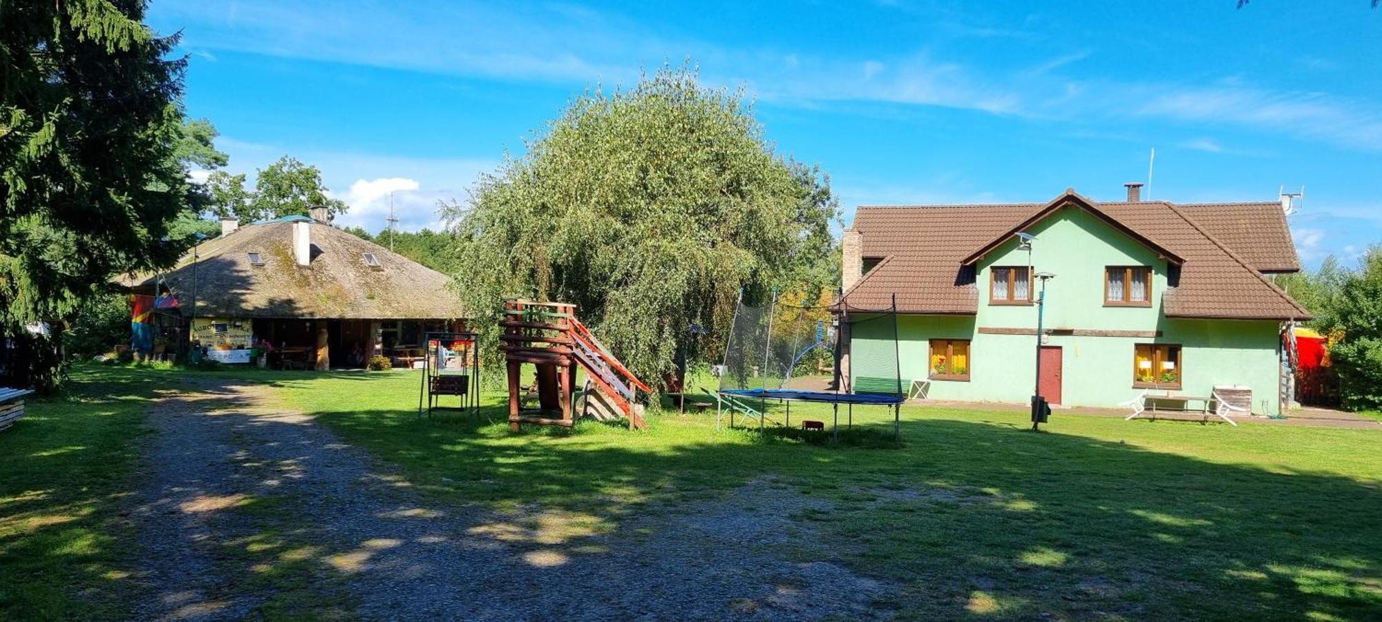 Pod Swierkami - * Kołczewo